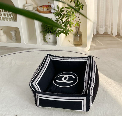 Unique CC Vibrant Bed