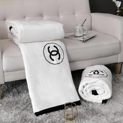 Puppy Comfort Vintage Blanket