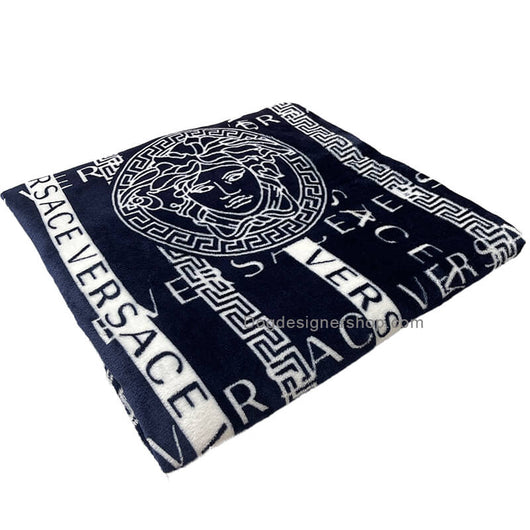 Comfortable Puppy Sleek Blankets