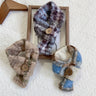 Curly wool buttoned Scarf
