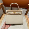 Kelly 25 Carie Calfskin With Gold Buckleluxury Bag