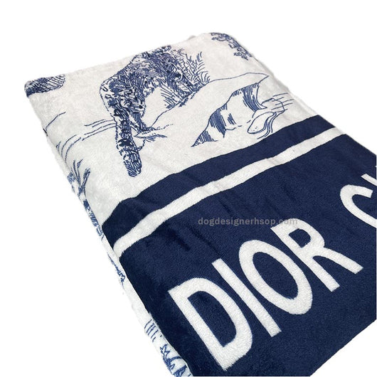 Leaf Dog Layered Blanket